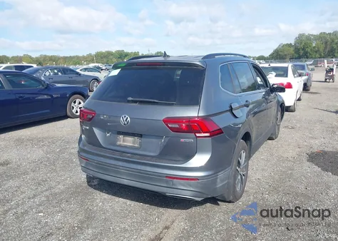 2019 Volkswagen Tiguan 2.0T Se/2.0T Sel/2.0T Sel R-Line/2.0T Sel R-Line Black z USA, uszkodzony, nr VIN 3VV2B7AX3KM035401